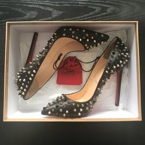 CHRISTIAN LOUBOUTIN PIGALLE SPIKES SIZE 37.5
